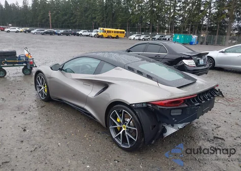 2024 Lotus Emira V6 First Edition z USA, uszkodzony, nr VIN SCCLEKAX3RHB24334